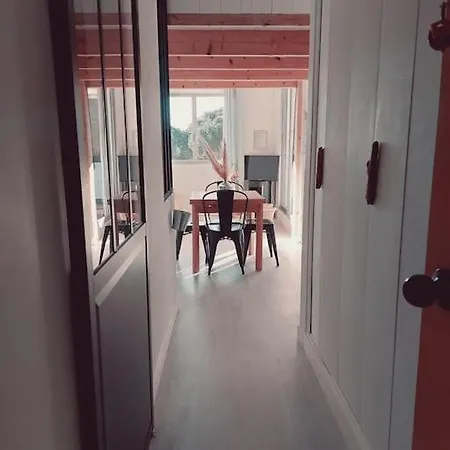 Avec Piscine Proche Plages Apartment