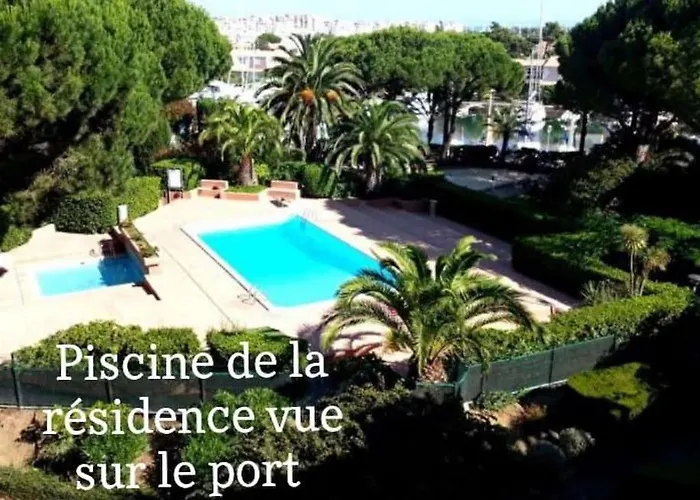 Avec Piscine Proche Plages Appartement *